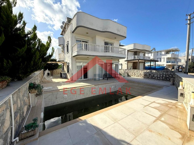 Didim Yeşilkent’te Satılık Eşyalı Villa 4+1 Villa