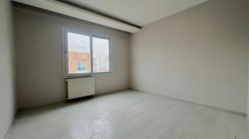 Elmas’tan Hürriyet Mah.’de  Doğalgazlı Kullanışlı 2+1