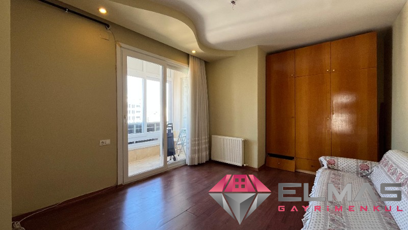 Elmas’tan Viranşehir’de Deniz Manzaralı Doğalgazlı Geniş Ferah 4+1