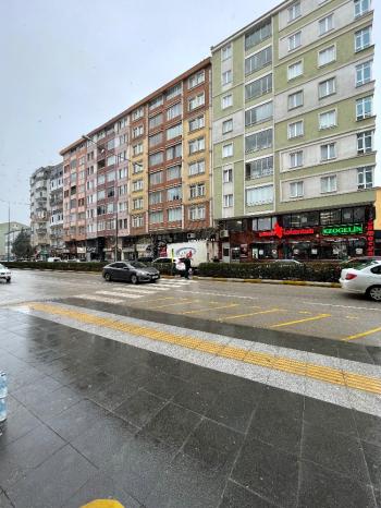 Güvenay - Çorum Ulukavak Mah. Fatih Caddesi Üzerin de Satılık 4+1 Daire 