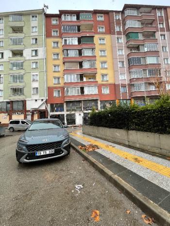 Güvenay - Çorum Ulukavak Mah. Fatih Caddesi Üzerin de Satılık 4+1 Daire 