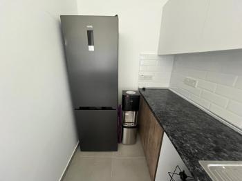 Lefkoşa Kızılay'da yeni sıfır, ful eşyalı  kiralık daire 