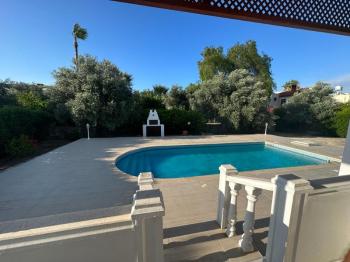 Girne Ozanköyde Dağ Deniz Manzaralı 5+1 Satılık Müstakil Villa