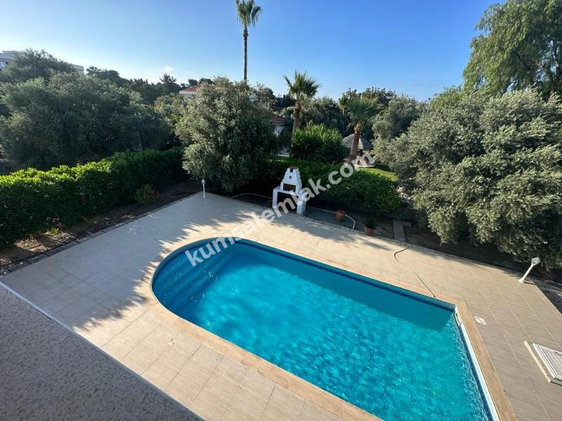 Girne Ozanköyde Dağ Deniz Manzaralı 5+1 Satılık Müstakil Villa