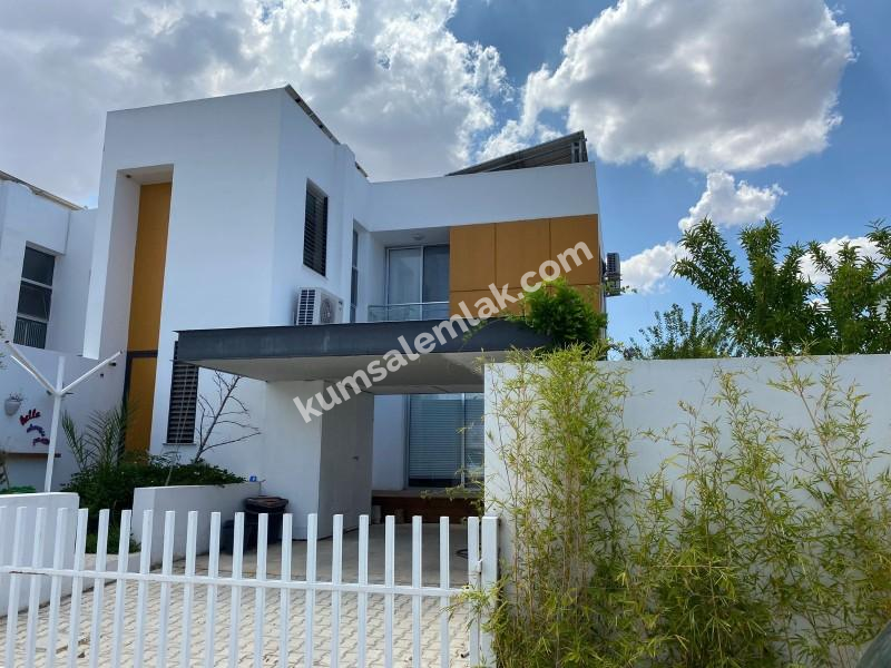 YENİKENT'DE SATILIK  HAVUZLU EŞYALI LUX VİLLA