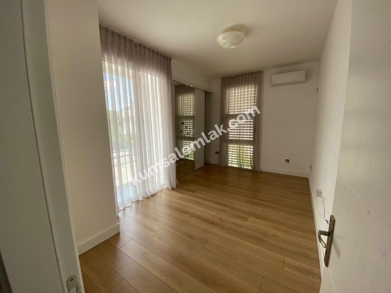 YENİKENT'DE SATILIK  HAVUZLU EŞYALI LUX VİLLA