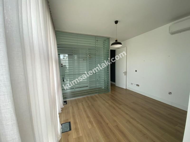 YENİKENT'DE SATILIK  HAVUZLU EŞYALI LUX VİLLA