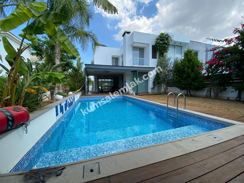 YENİKENT'DE SATILIK  HAVUZLU EŞYALI LUX VİLLA