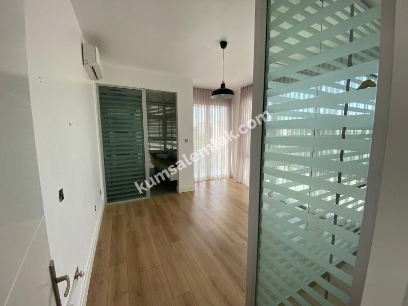 YENİKENT'DE SATILIK  HAVUZLU EŞYALI LUX VİLLA