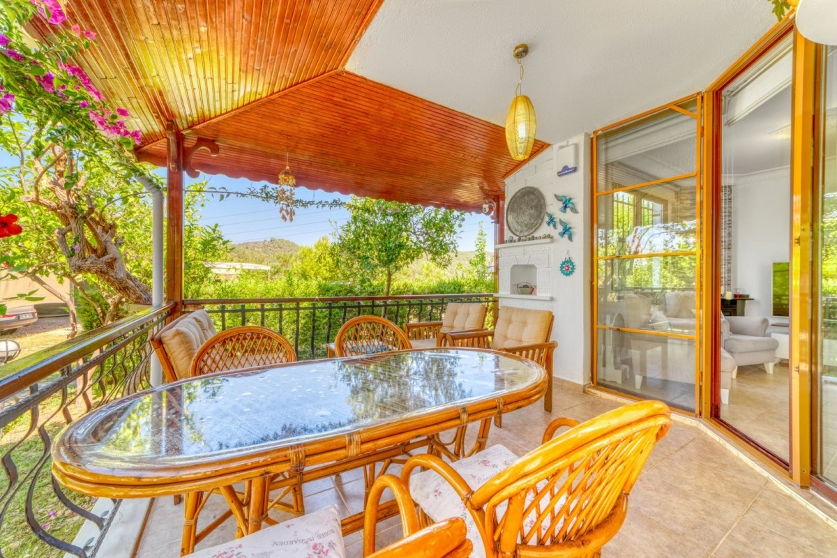 3+1 Villa mit Garten Meernah