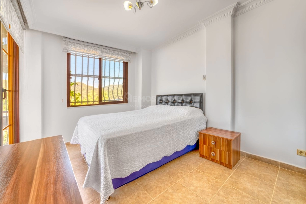 3+1 Villa mit Garten Meernah