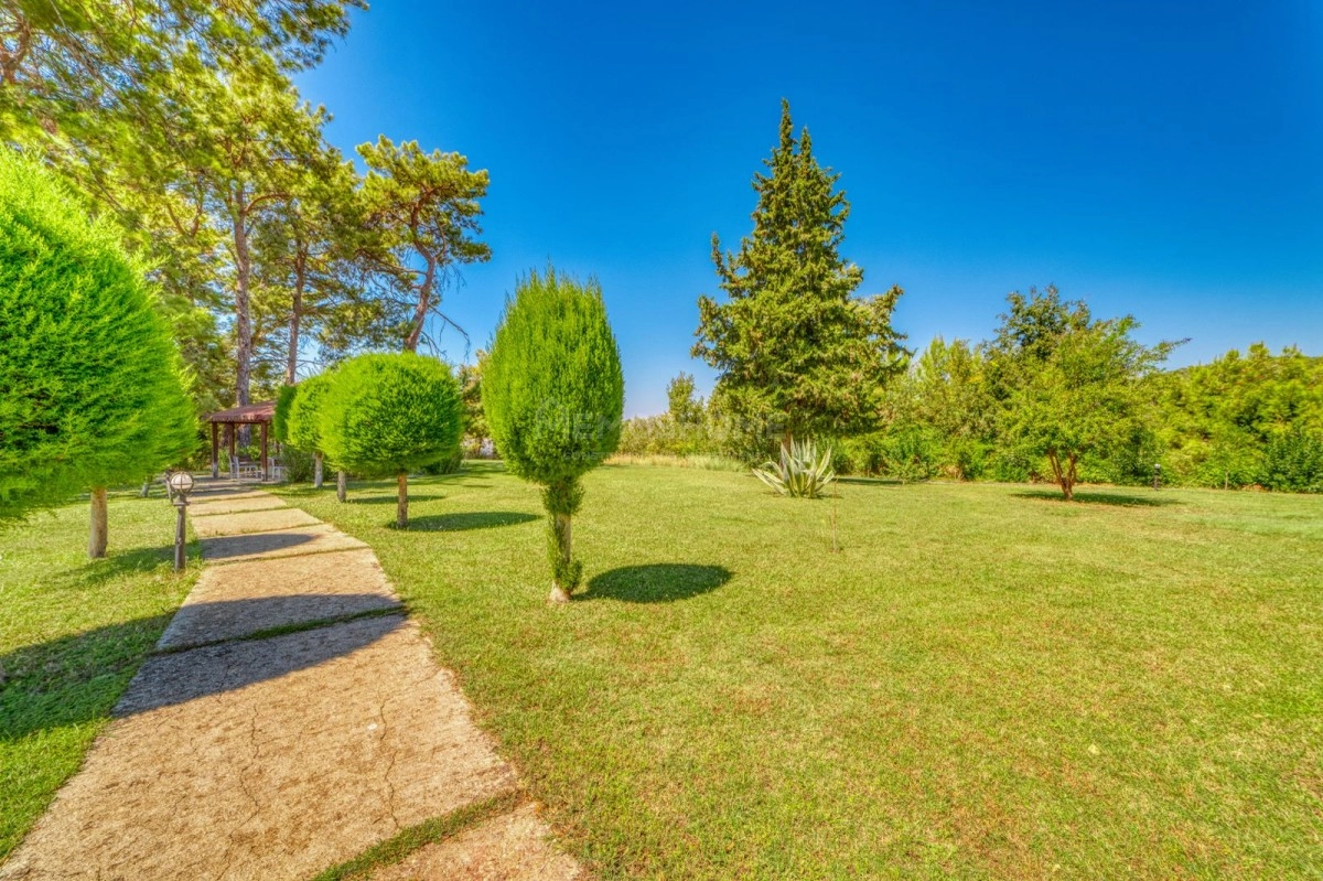 3+1 Villa mit Garten Meernah