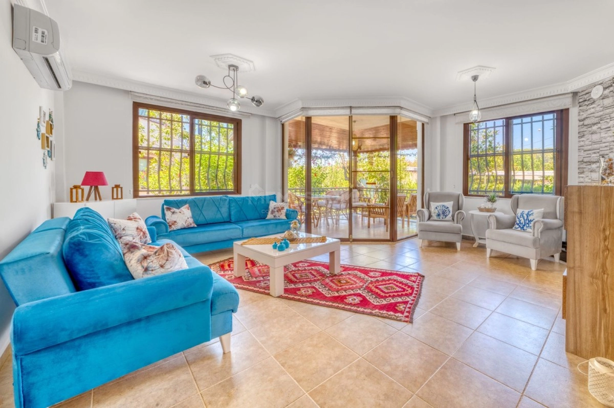 3+1 Villa mit Garten Meernah