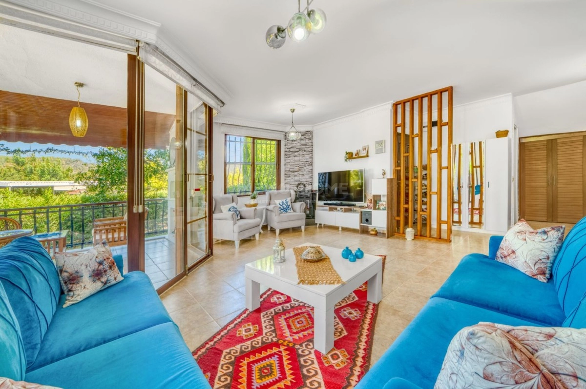 3+1 Villa mit Garten Meernah