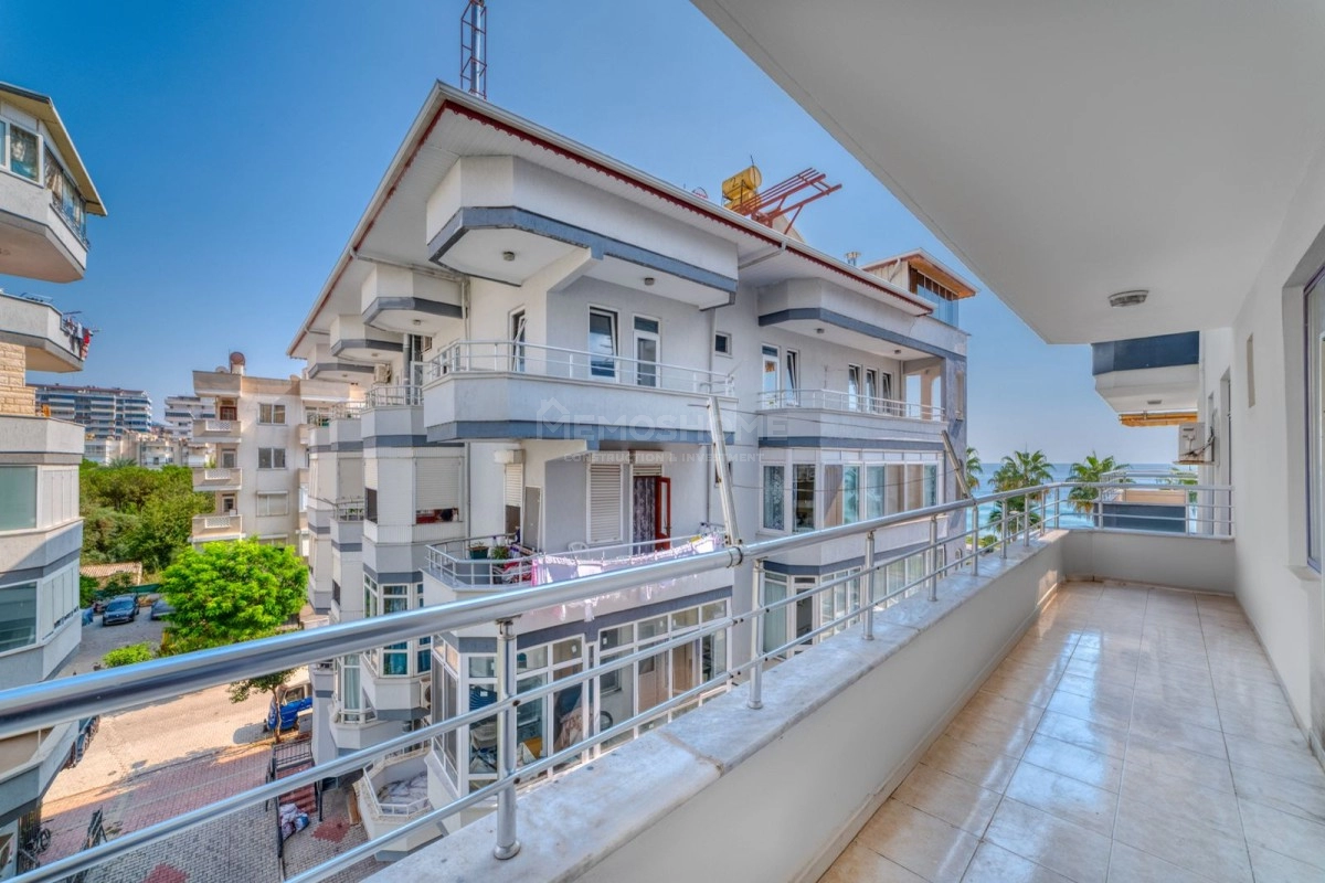 Mahmutlar Denize Sıfır 3+1 Daire