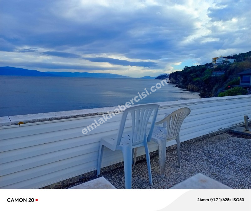 MUDANYA, KUMYAKA PLAJA YAKIN, FULL DENİZ GÖRÜR SATILIK MÜSTAKİL TAPULU BAHÇELİ 2 KATLI EV