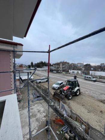 AFYON ÜÇOK EMLAKTAN GÜMÜŞKENT BEYAZIT MAH SATILIK SIFIR LÜX 3+1 GENİŞ DAİRELER