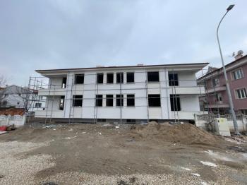 AFYON ÜÇOK EMLAKTAN GÜMÜŞKENT BEYAZIT MAH SATILIK SIFIR LÜX 3+1 GENİŞ DAİRELER