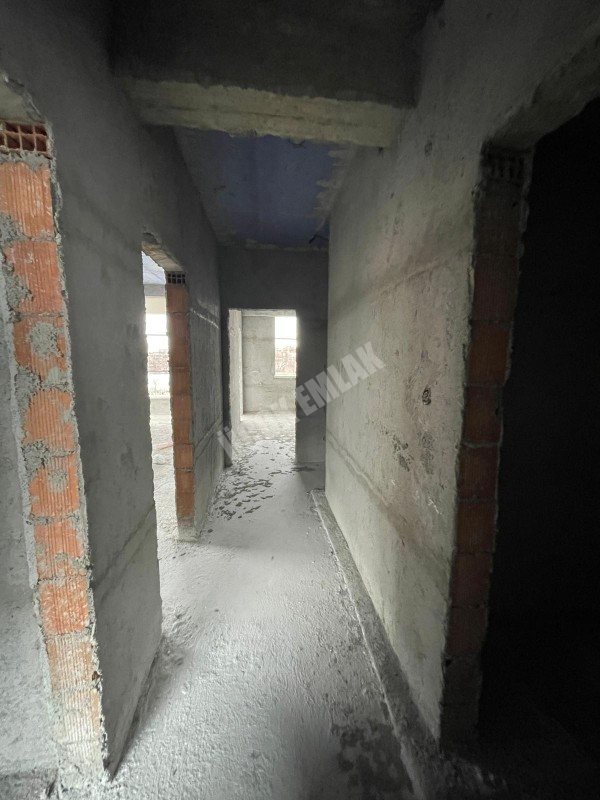 AFYON ÜÇOK EMLAKTAN GÜMÜŞKENT BEYAZIT MAH SATILIK SIFIR LÜX 3+1 GENİŞ DAİRELER