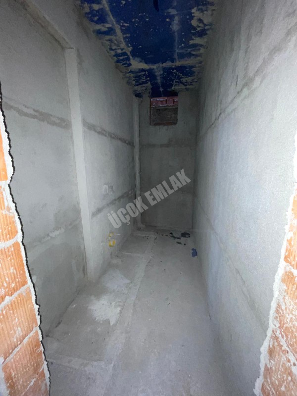 AFYON ÜÇOK EMLAKTAN GÜMÜŞKENT BEYAZIT MAH SATILIK SIFIR LÜX 3+1 GENİŞ DAİRELER