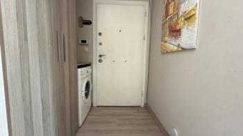 Elmas’tan Üniversiteye Yakın Yüzme Havuzlu Eşyalı 1+1