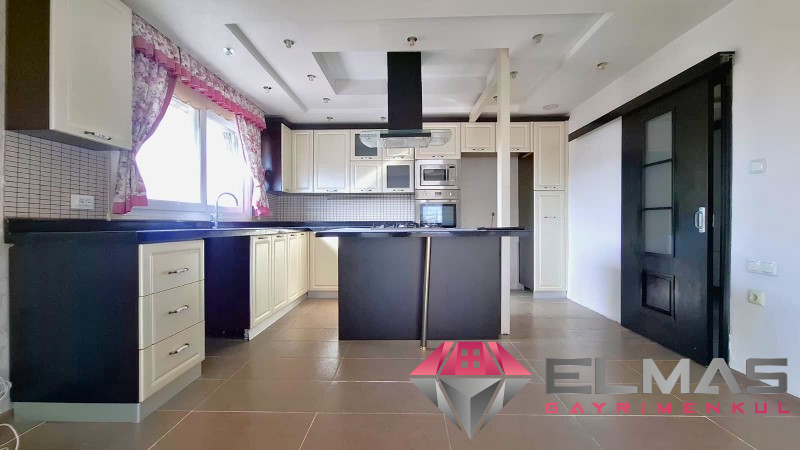 Elmas’tan Viranşehir’de Merkezi Konumda Geniş Metraj 4+1