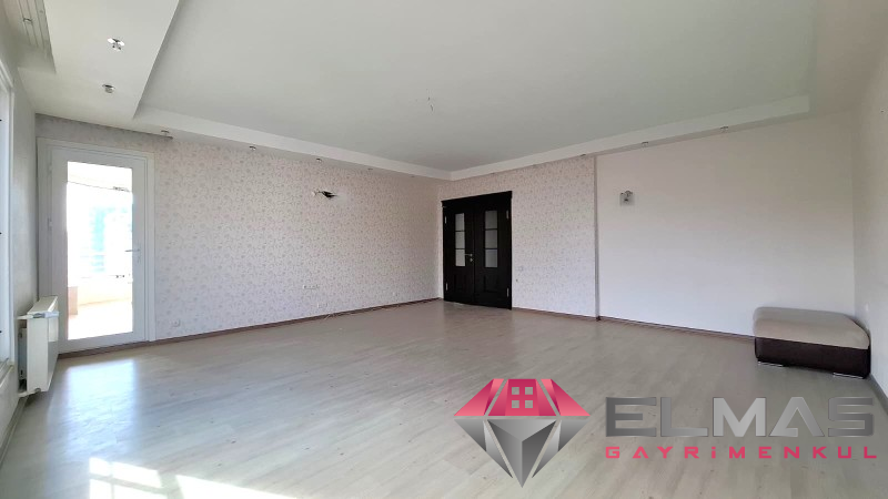 Elmas’tan Viranşehir’de Merkezi Konumda Geniş Metraj 4+1