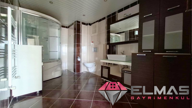 Elmas’tan Viranşehir’de Merkezi Konumda Geniş Metraj 4+1