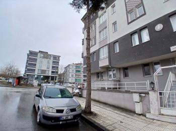 GÜVENAY - ÇORUM GÜLABİBEY MAH. EKİN CADDESİ ÜZERİNDE SATILIK 3+1 DAİRE 