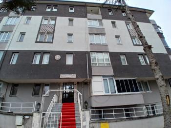 GÜVENAY - ÇORUM GÜLABİBEY MAH. EKİN CADDESİ ÜZERİNDE SATILIK 3+1 DAİRE 