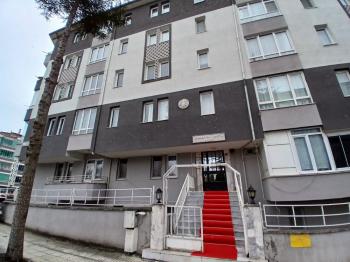 GÜVENAY - ÇORUM GÜLABİBEY MAH. EKİN CADDESİ ÜZERİNDE SATILIK 3+1 DAİRE 