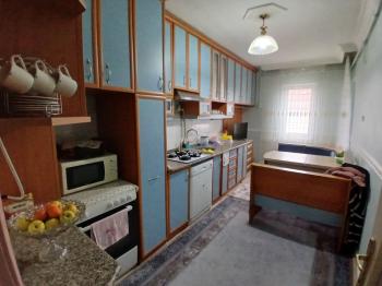 GÜVENAY - ÇORUM GÜLABİBEY MAH. EKİN CADDESİ ÜZERİNDE SATILIK 3+1 DAİRE 
