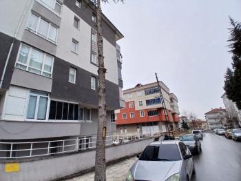 GÜVENAY - ÇORUM GÜLABİBEY MAH. EKİN CADDESİ ÜZERİNDE SATILIK 3+1 DAİRE 