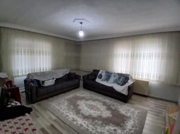 GÜVENAY - ÇORUM GÜLABİBEY MAH. EKİN CADDESİ ÜZERİNDE SATILIK 3+1 DAİRE 