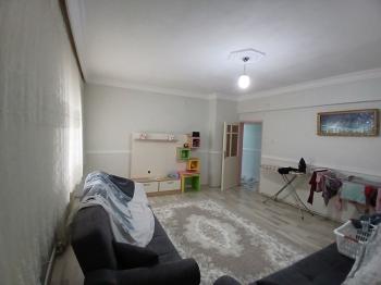 GÜVENAY - ÇORUM GÜLABİBEY MAH. EKİN CADDESİ ÜZERİNDE SATILIK 3+1 DAİRE 