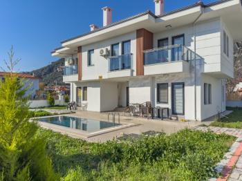 Ula Gökovada Havuzlu Sitede 1+1 Eşyalı Kiralık Daire