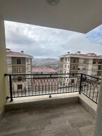 AFYON ÜÇOK EMLAKTAN KANLICA MAH GÖKÇE TOKİDE 3+1 130M² KİRALIK SIFIR TEMİZ BAKIMLI DAİRE 