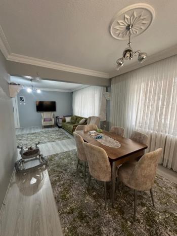 AFYON ÜÇOK EMLAKTAN HARBİŞ KOCATEPE MAH SATILIK FIRSAT BAKIMLI 3+1 GENİŞ SİTE İÇERİSİNDE DAİRE