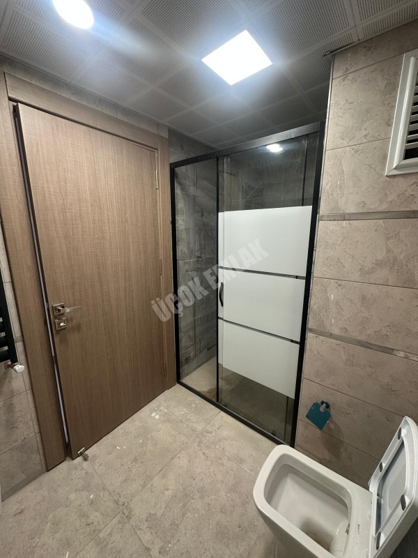 AFYON ÜÇOK EMLAKTAN KANLICA MAH GÖKÇE TOKİDE 3+1 130M² KİRALIK SIFIR TEMİZ BAKIMLI DAİRE 