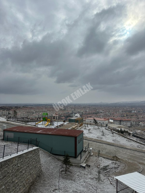 AFYON ÜÇOK EMLAKTAN KANLICA MAH GÖKÇE TOKİDE 3+1 130M² KİRALIK SIFIR TEMİZ BAKIMLI DAİRE 