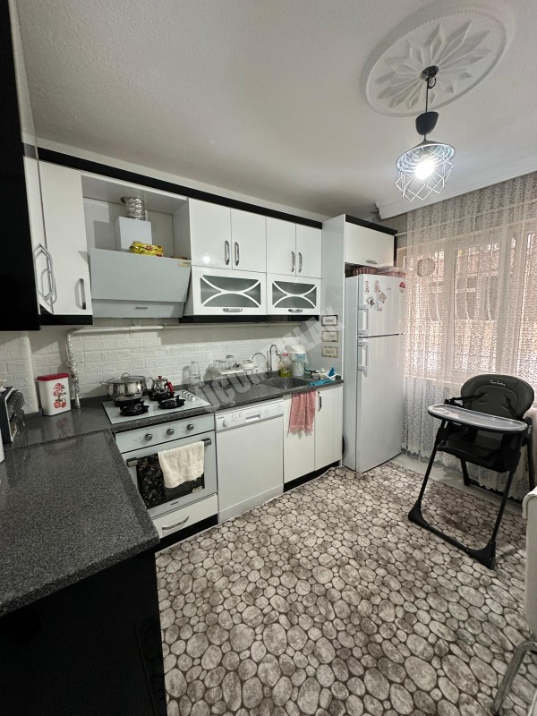 AFYON ÜÇOK EMLAKTAN HARBİŞ KOCATEPE MAH SATILIK FIRSAT BAKIMLI 3+1 GENİŞ SİTE İÇERİSİNDE DAİRE