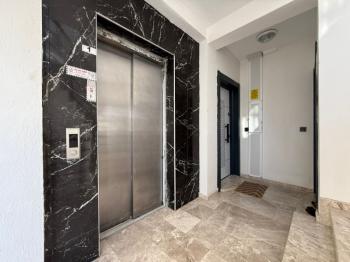  DİDİM ALTINKUM MAHALLESİ'NDE BALKONLU SATILIK 1+1 DAİRE