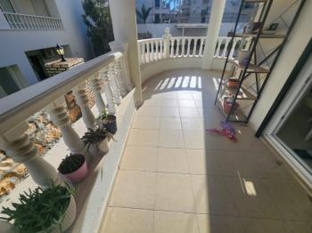 DİDİM ALTINKUM MAHALLESİ’NDE HAVUZ CEPHELİ SATILIK 2+1 DAİRE