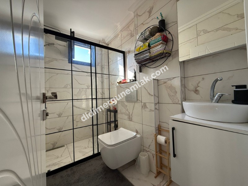  DİDİM ALTINKUM MAHALLESİ'NDE BALKONLU SATILIK 1+1 DAİRE