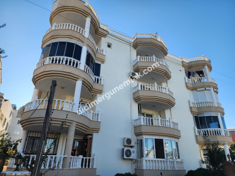 DİDİM ALTINKUM MAHALLESİ’NDE HAVUZ CEPHELİ SATILIK 2+1 DAİRE