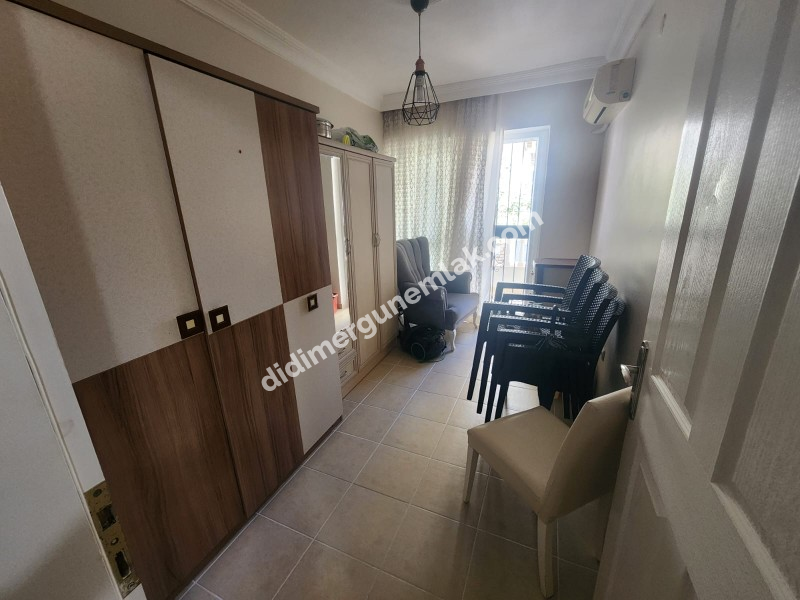 DİDİM ALTINKUM MAHALLESİ’NDE HAVUZ CEPHELİ SATILIK 2+1 DAİRE