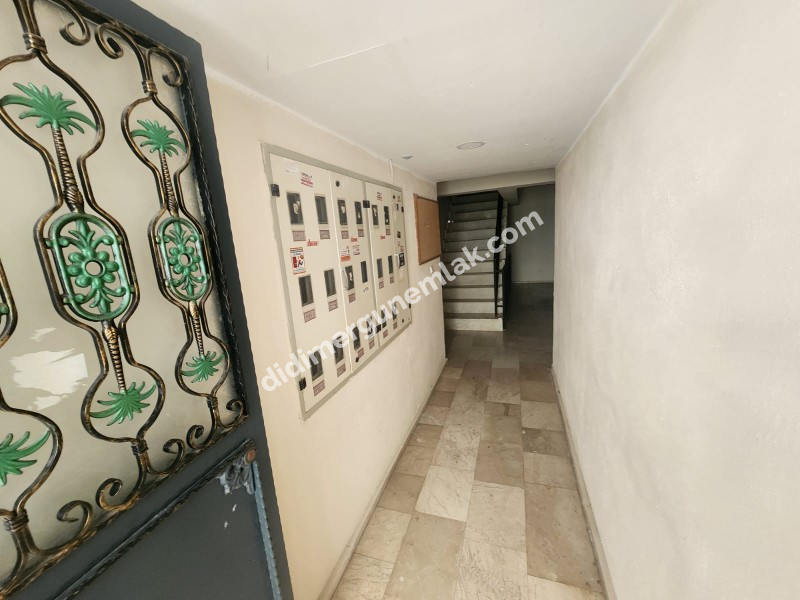 DİDİM ALTINKUM MAHALLESİ’NDE HAVUZ CEPHELİ SATILIK 2+1 DAİRE