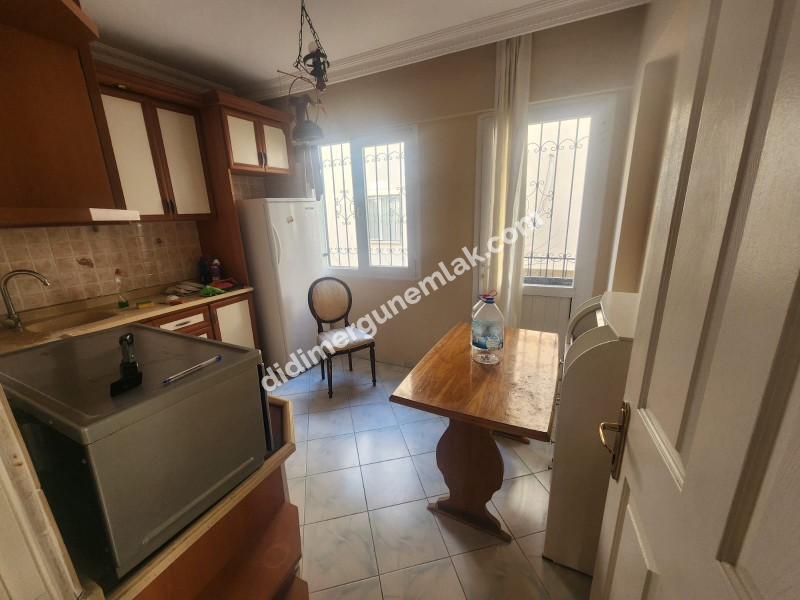  DİDİM ALTINKUM MAHALLESİ’NDE DENİZE YÜRÜME MESAFESİNDE   ÇİFT BALKONLU SATILIK 2+1 AYRI MUTFAKLI DAİRE