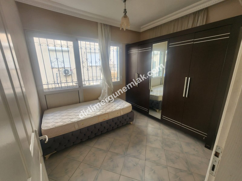  DİDİM ALTINKUM MAHALLESİ’NDE DENİZE YÜRÜME MESAFESİNDE   ÇİFT BALKONLU SATILIK 2+1 AYRI MUTFAKLI DAİRE