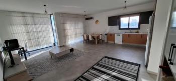 Lefkoşa Demirhan'da (Erülkü Arkası) 140 m2 Ebeveyn Banyolu Satılık 3+1 Daire